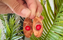 Load image into Gallery viewer, Copper with a Coral Splash