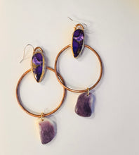 Load image into Gallery viewer, Dahlia Wampum Hoop