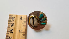 Load image into Gallery viewer, Cowrie and Six Kisses
