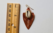 Load image into Gallery viewer, Arrow of Cowrie
