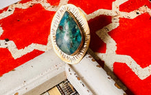 Load image into Gallery viewer, Ring of Shattuckite
