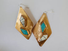 Load image into Gallery viewer, Ivory Creek/Turquoise
