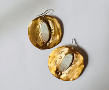 Load image into Gallery viewer, White Jasper Circle
