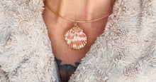 Load image into Gallery viewer, Shell Choker 4
