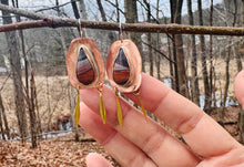 Load image into Gallery viewer, Wonderstone Fringe
