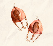 Load image into Gallery viewer, Fossils and Pearl Bead
