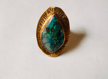 Load image into Gallery viewer, Ring of Shattuckite
