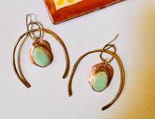 Load image into Gallery viewer, Horseshoe of Turquoise

