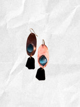 Load image into Gallery viewer, Fiber Optic Cat’sEye Glass/Tourmaline Slab
